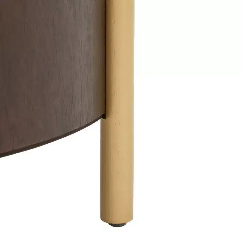 Tavolino rotondo da caffè con base color oro